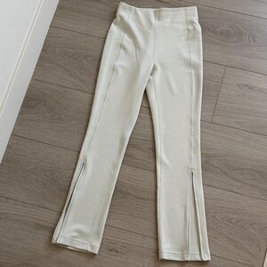 Lululemon ribbed softstreme pants*SHORT